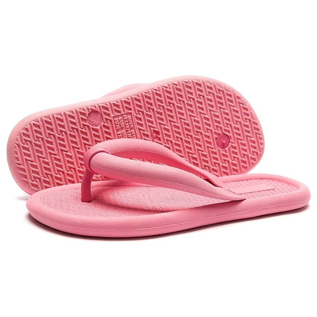 CHINELO NUVEM FLIP FLOP, CONFORTAVEL, ELEGANTE , CASUAL, DIA A DIA, LANÇAMENTO, DESPONJADO,VARIAS CORES